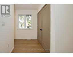 32 COBOURG LANE - 25