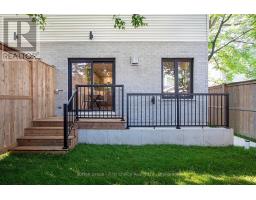 32 COBOURG LANE - 29