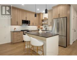 32 COBOURG LANE - 4