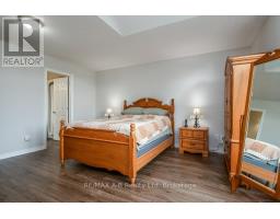 60 COLLEGE STREET - 22