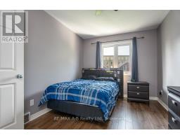 60 COLLEGE STREET - 28