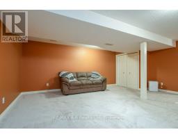 60 COLLEGE STREET - 32