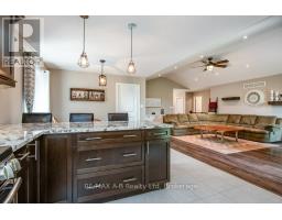 86 JACOB STREET W - 22