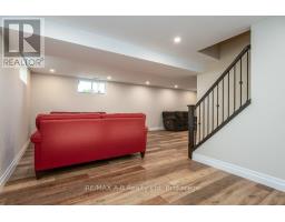 86 JACOB STREET W - 35