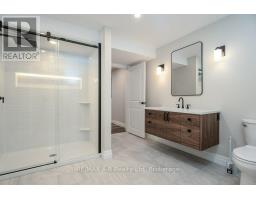 86 JACOB STREET W - 39
