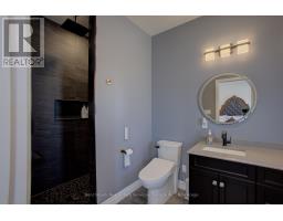 19 WINCHESTER CRESCENT - 21