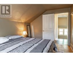 144 ROMEO STREET S - 32