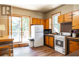 144 ROMEO STREET S - 8