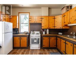 144 ROMEO STREET S - 9