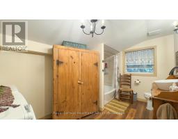 37752 BAYFIELD ROAD - 25
