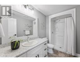 20 WINCHESTER CRESCENT - 26
