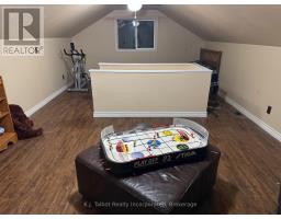 78 DUNEDIN DRIVE - 32
