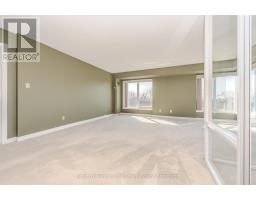 1008 - 237 KING STREET W - 11