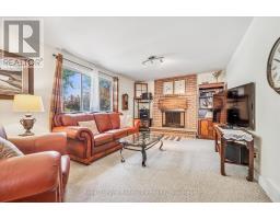 39 GREENWICH DRIVE - 18