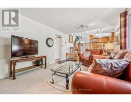 39 GREENWICH DRIVE - 20