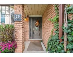 39 GREENWICH DRIVE - 4