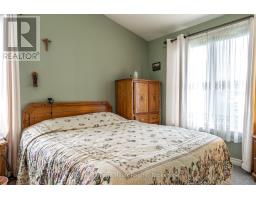 8 - 300 JOHN STREET S - 13