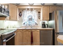 8 - 300 JOHN STREET S - 25