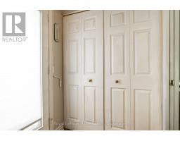 8 - 300 JOHN STREET S - 29
