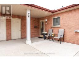 8 - 300 JOHN STREET S - 3