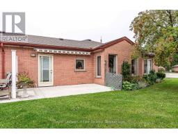 8 - 300 JOHN STREET S - 35