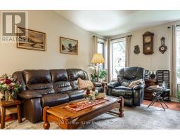 8 - 300 JOHN STREET S - 5