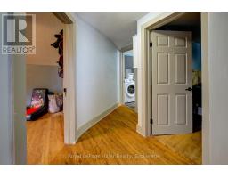 104 TRINITY STREET - 16