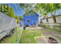 104 TRINITY STREET - 25