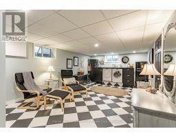 111 QUEEN STREET - 27