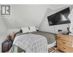 235 WELLINGTON STREET - 21