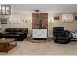 67 DIXON ROAD - 15