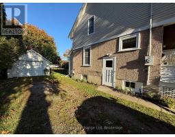 351 QUEEN STREET - 4