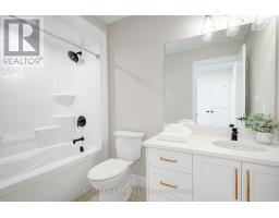 16 LINDA DRIVE - 25