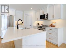 16 LINDA DRIVE - 9