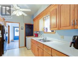 18 CAMBRIA STREET - 9