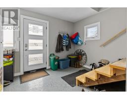 7993 HWY 86 - 32