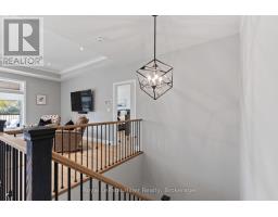 125 PUGH STREET E - 32