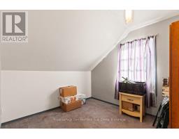 450 INKERMAN STREET W - 33