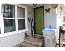 32 ST CHARLES PLACE - 2