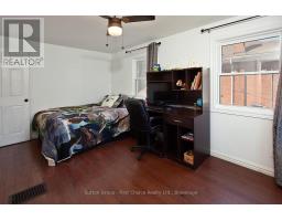 183 HURON ROAD - 26