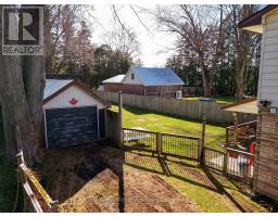 183 HURON ROAD - 31