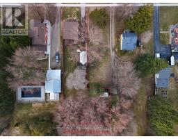 183 HURON ROAD - 40