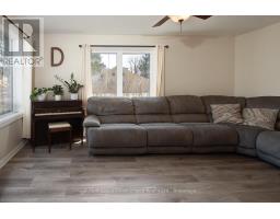 183 HURON ROAD - 7