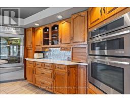 179 MAIN STREET S - 21