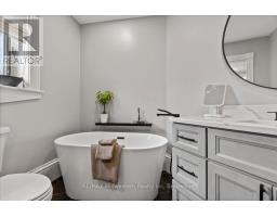 179 MAIN STREET S - 33