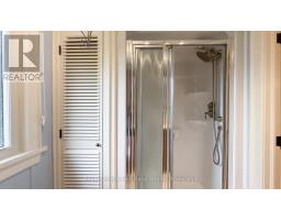 8 CEDAR DRIVE - 31