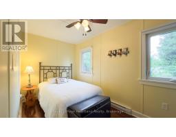 8 CEDAR DRIVE - 32