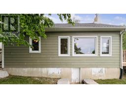 8 CEDAR DRIVE - 41
