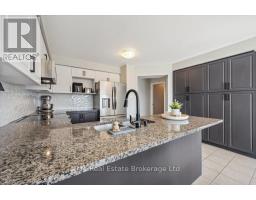 161 STARLIGHT AVENUE - 17