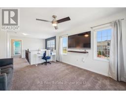 161 STARLIGHT AVENUE - 24